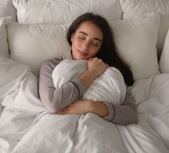 blog imagen chica durmiendo en noches de frío
